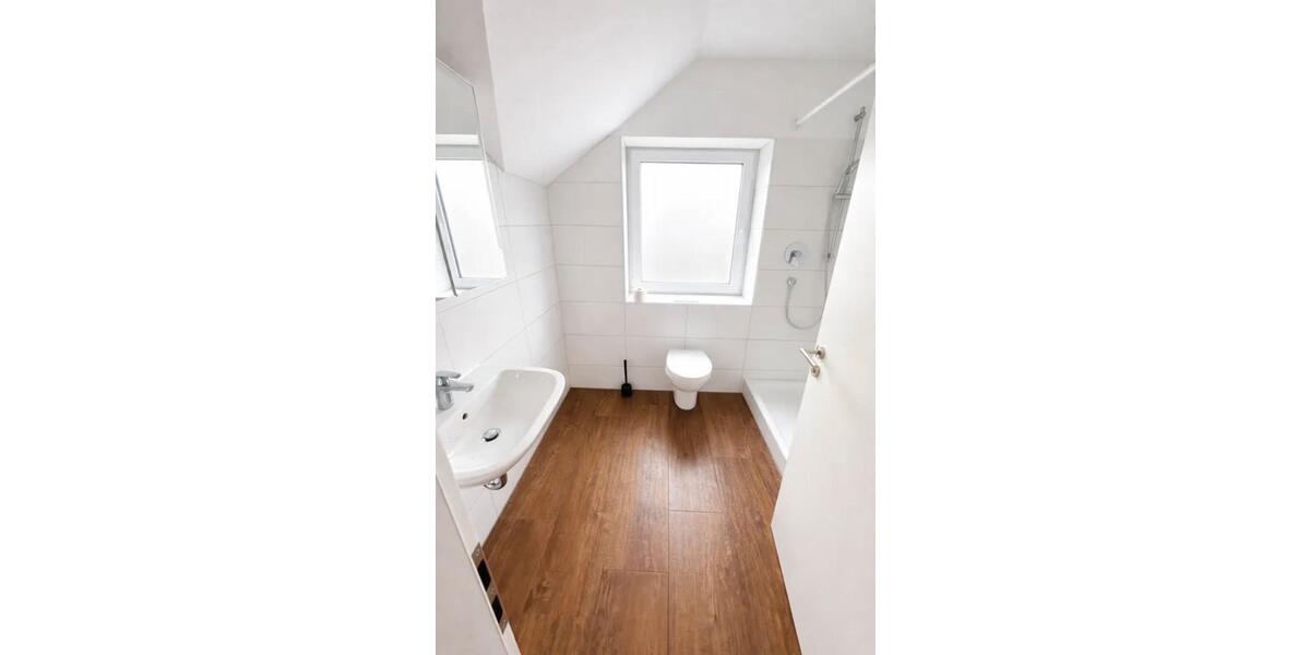 Dachgeschoßwohnung Denkendorf - 1 Zimmer, 35 m&sup2;, 740&euro; | Angebot:26168625