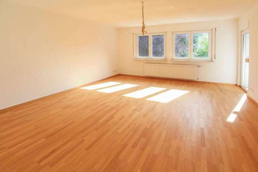 Wohnung zum Kaufen in Stuttgart 325.000 € 85.7 m²