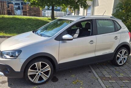 VW Polo 44.450 km 8.400 € Reutlingen/ Degerschlacht 72768
