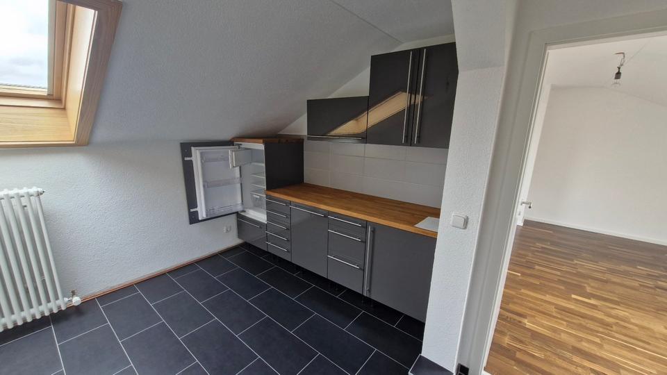 Dachgeschoßwohnung Stuttgart Stuttgart-West - 2.5 Zimmer, 42 m&sup2;, 250.000&euro; | Angebot:26089209