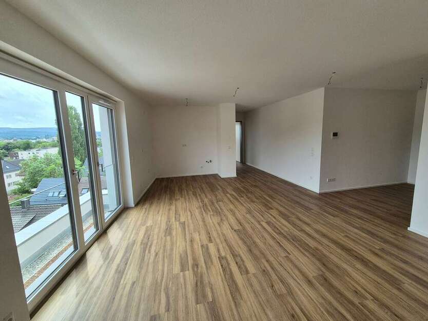 Wohnung zum Mieten in Reutlingen 1.260,36 € 93.36 m²