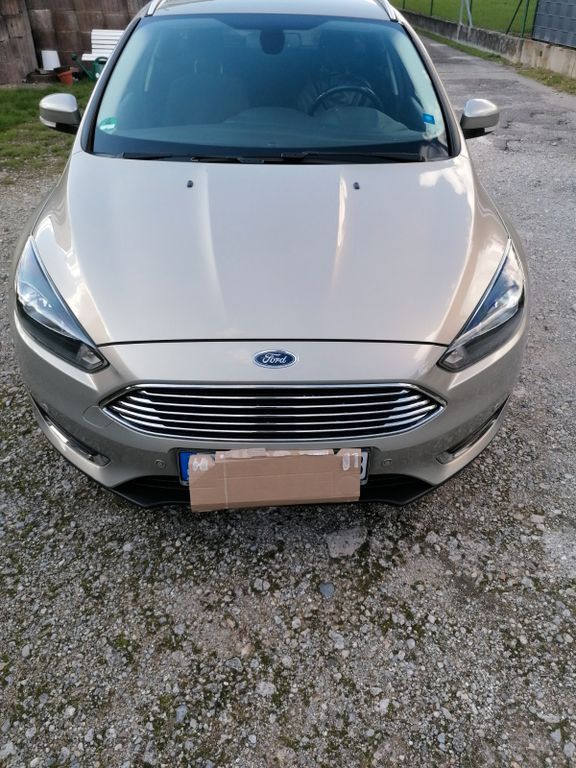 Ford Focus 123.000 km 9.800 € Freiberg am Neckar 71691