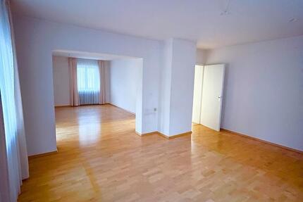 4 Zimmer Wohnung in Reutlingen Zentrum mit 2 Balkone 4 zimmer
