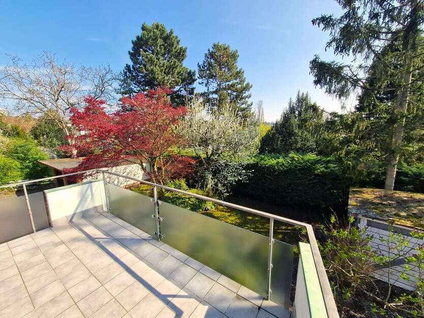 Haus zum Kaufen in Stuttgart 1.769.000 € 300 m²