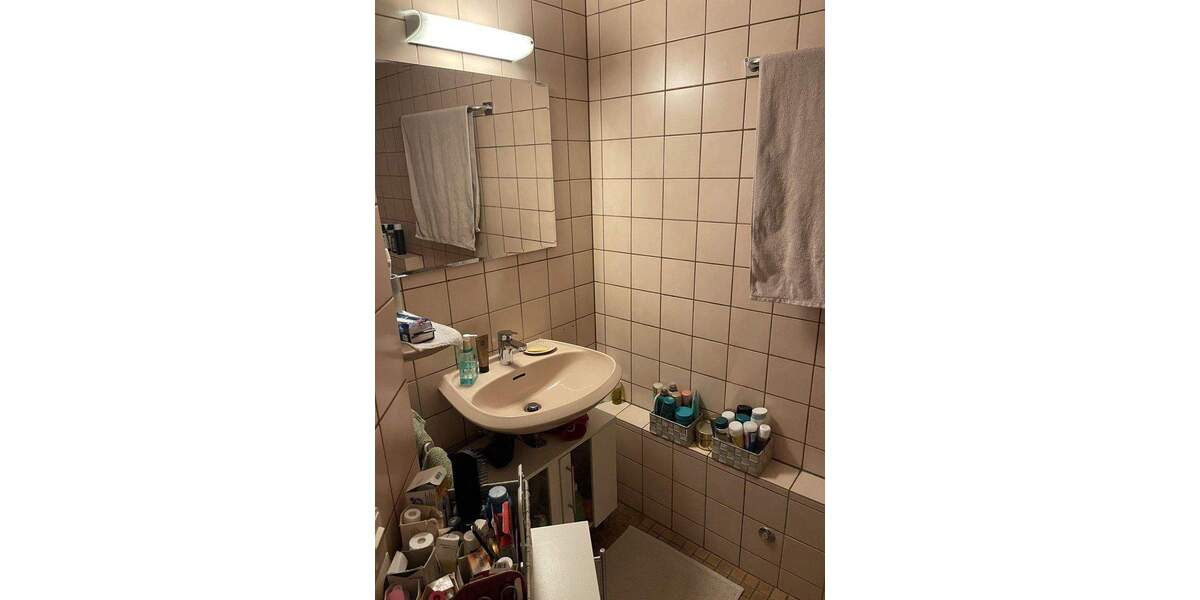 Etagenwohnung Ditzingen - 3 Zimmer, 79 m&sup2;, 295.000&euro; | Angebot:25095098