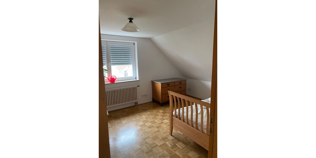 Schöne Gemütliche DG-Wohnung mit Einbauküche und nutzbarem Dachgeschoß - Etagenwohnung Deizisau | Angebot:27504679