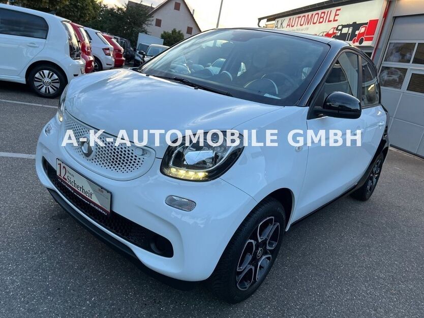 Smart ForFour 113.981 km 6.799 € Deizisau 73779