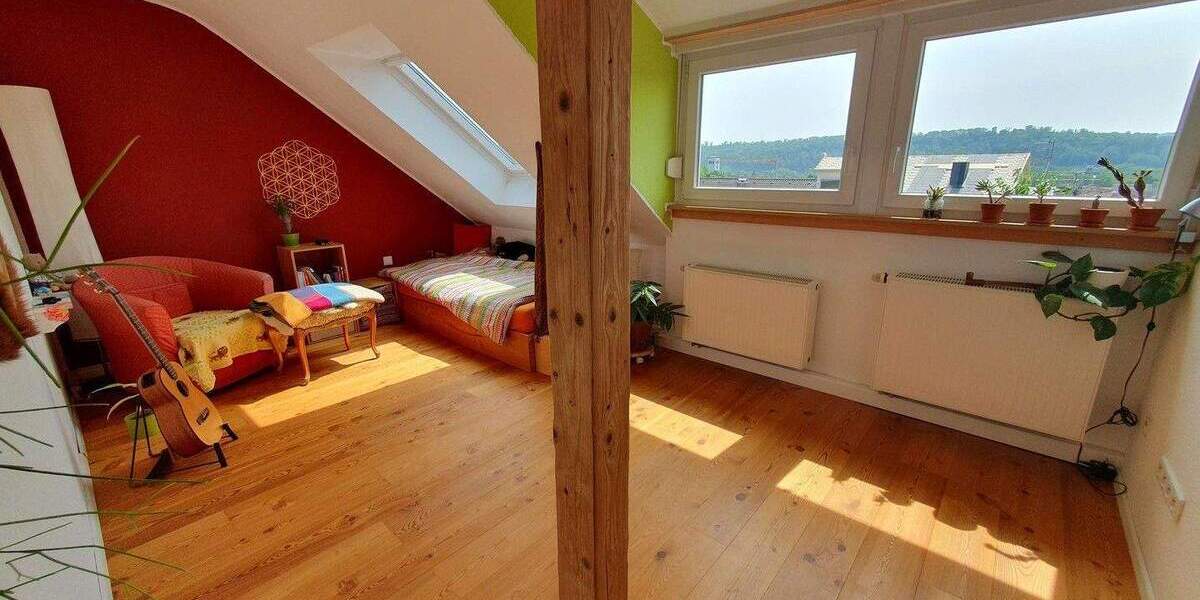 Einfamilienhaus Esslingen Oberesslingen - 7 Zimmer, 170 m&sup2;, 850.000&euro; | Angebot:24788470