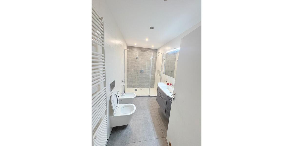 Hochparterre Stuttgart Bad Cannstatt - 3 Zimmer, 87 m&sup2;, 400.000&euro; | Angebot:27076984