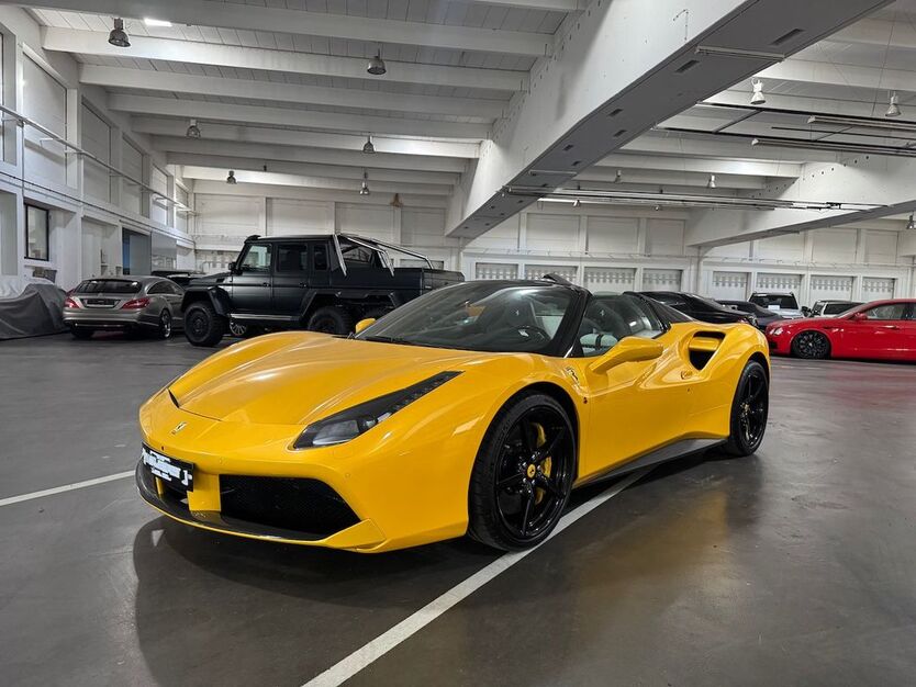 Ferrari 488 Spider 38.000 km 249.999 € Reutlingen 72766