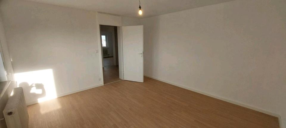 Etagenwohnung Gerlingen - 3 Zimmer, 77 m&sup2;, 1.475&euro; | Angebot:25641336