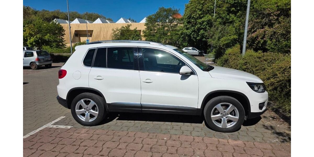 VW Tiguan 131.500 km 12.800 &euro; Esslingen am Neckar 73732