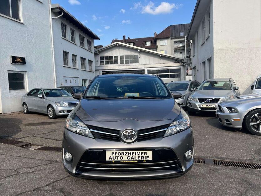 Toyota Verso 113.362 km 11.950 € Pforzheim 75179