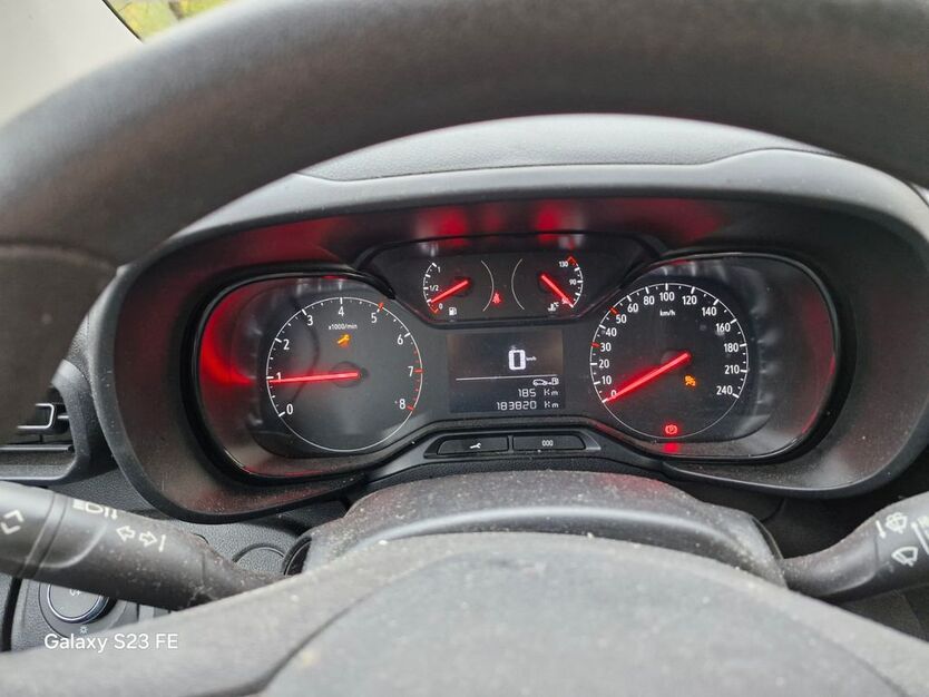 Opel Combo 187.000 km 8.400 € Kirchentellinsfurt 72138