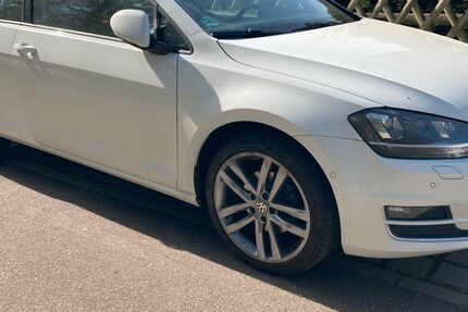 VW Golf 193.986 km 8.300 &euro; Gerlingen 70839