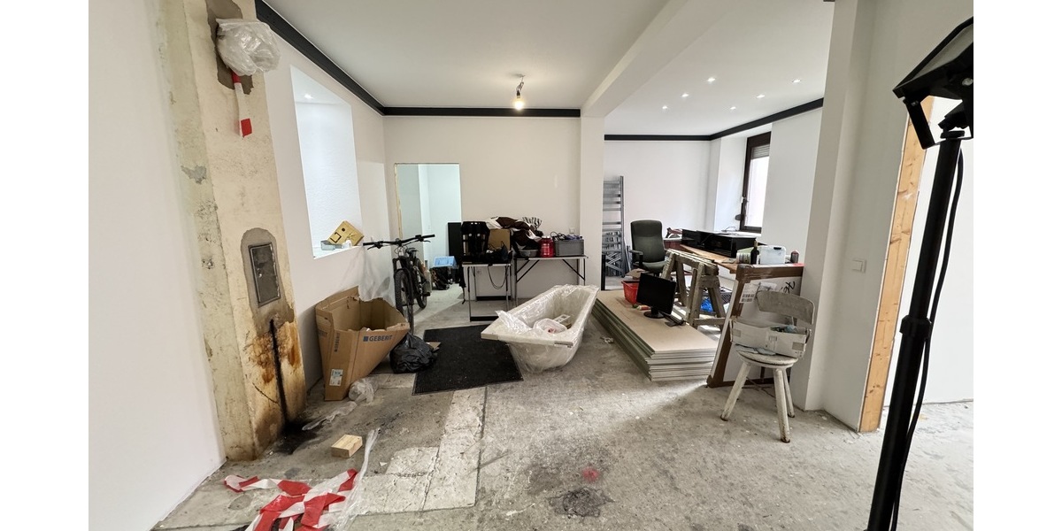 Teilsaniertes 3-Familienhaus in Pforzheim-Würm - Mehrfamilienhaus, Wohnhaus Pforzheim Eutingen | Angebot:23421912