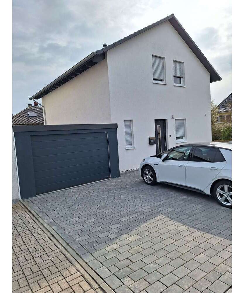 Haus zum Kaufen in Tiefenbronn 699.000 € 138 m²
