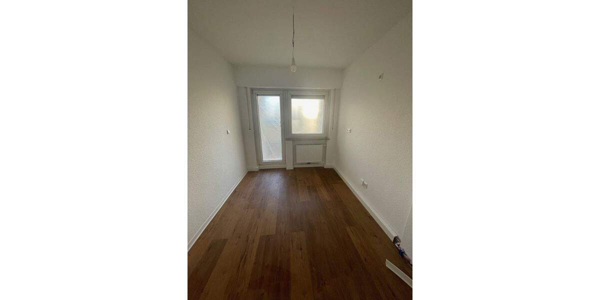 Etagenwohnung Sindelfingen Mitte - 3 Zimmer, 72 m&sup2;, 1.080&euro; | Angebot:25683170