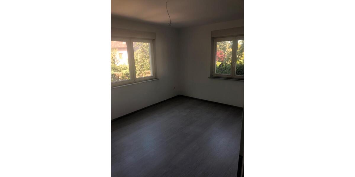 Erdgeschoßwohnung Pforzheim - 3 Zimmer, 89 m&sup2;, 1.100&euro; | Angebot:26567991