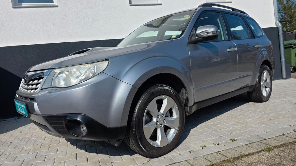 Subaru Forester 195.000 km 2.999 &euro; Stuttgart 70563