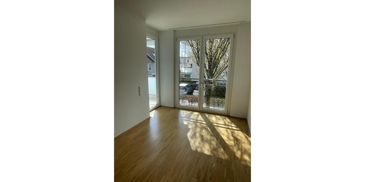 Etagenwohnung Denkendorf - 3 Zimmer, 83 m&sup2;, 1.270&euro; | Angebot:25948432