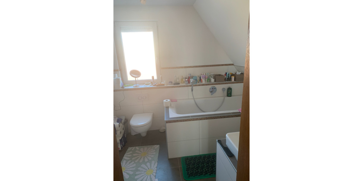 Einfamilienhaus Weil der Stadt - 4.5 Zimmer, 124 m&sup2;, 1.600&euro; | Angebot:24385932