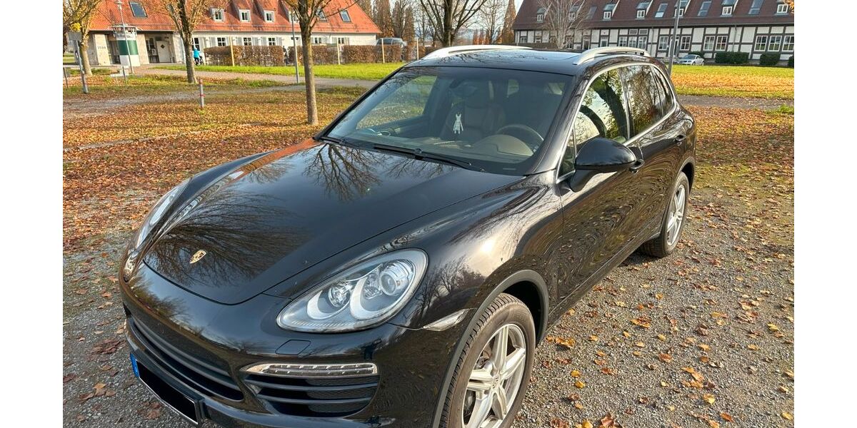 Porsche Cayenne 214.000 km 17.700 &euro; Stuttgart 70378