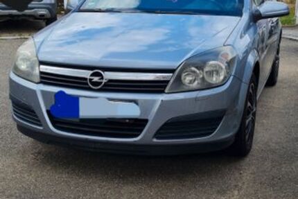 Opel Astra 131.000 km 3.299 € Eutingen im Gäu 72184