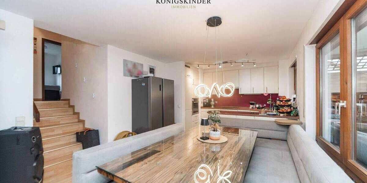 Etagenwohnung Freiberg am Neckar Heutingsheim - 4 Zimmer, 104 m&sup2;, 383.000&euro; | Angebot:25877717
