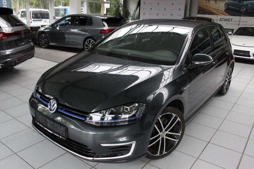 VW Golf 83.000 km 14.990 € Weil im Schönbuch 71093