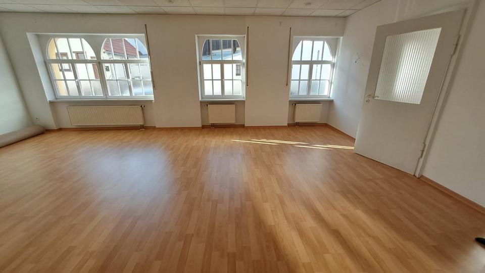 Praxis- oder Büroraum in Stuttgart-Ost, Gruppentherapie mögl. zimmer