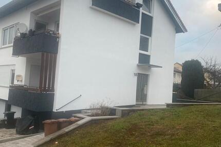 Altensteig, Lerchenstr.18, 3 Zimmer Küche Bad Balkon 75 m2 3 zimmer