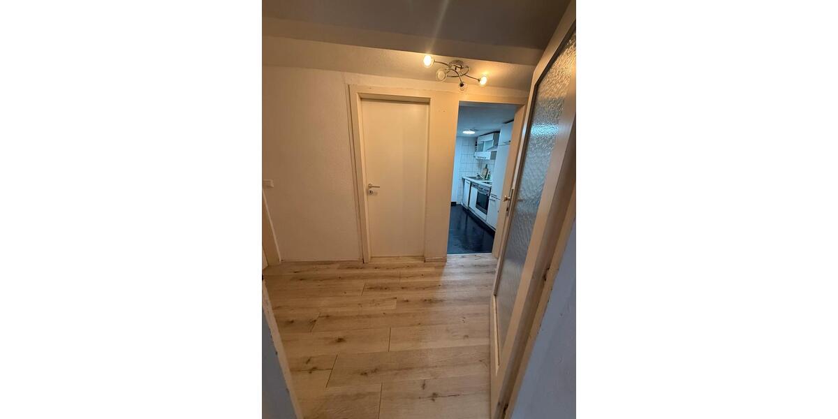 Etagenwohnung Reutlingen - 2 Zimmer, 84 m&sup2;, 600&euro; | Angebot:26024488