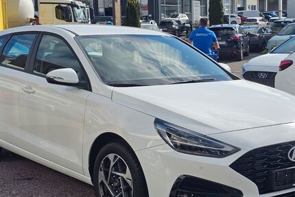 Hyundai i30 16.144 km 18.100 € Leonberg 71229