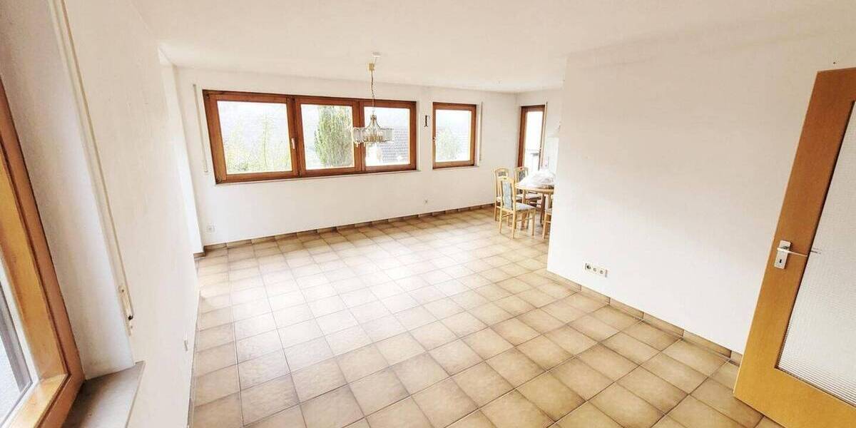 Etagenwohnung Stuttgart Rohracker - 2 Zimmer, 74 m&sup2;, 900&euro; | Angebot:23981721