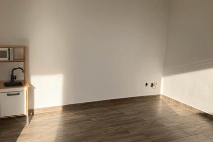 Wohnung Tübingen Lustnau - 5 Zimmer, 77 m&sup2;, 1.450&euro; | Angebot:24182259