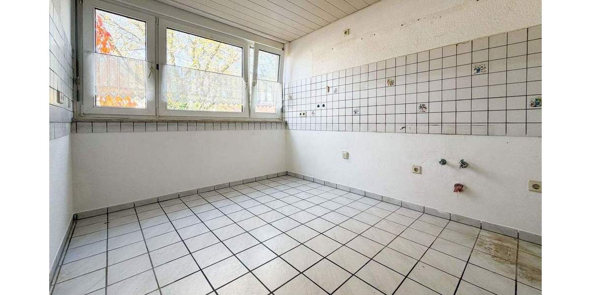 Etagenwohnung Leonberg - 2 Zimmer, 63 m&sup2;, 195.000&euro; | Angebot:25680453