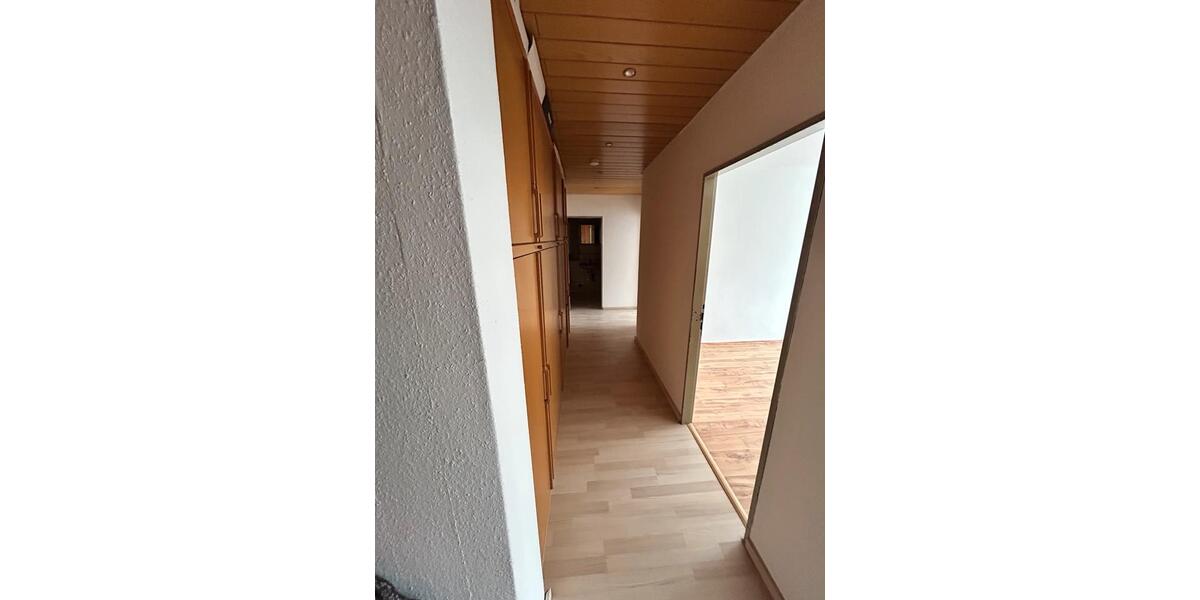 Etagenwohnung Herrenberg - 4 Zimmer, 96 m&sup2;, 330.000&euro; | Angebot:24399615