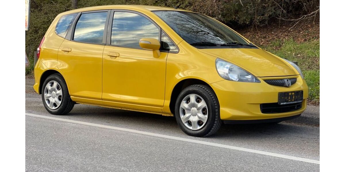 Honda Jazz 172.000 km 2.900 &euro; Fellbach 70736