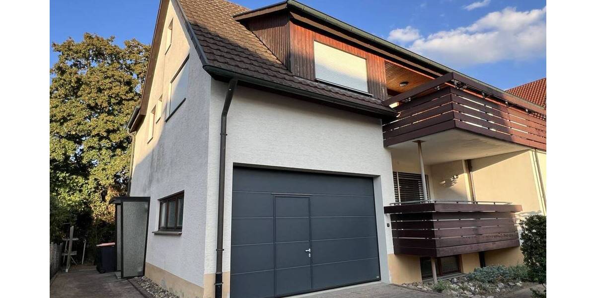 Mehrfamilienhaus, Wohnhaus Herrenberg - 7 Zimmer, 220 m&sup2;, 695.000&euro; | Angebot:25780767