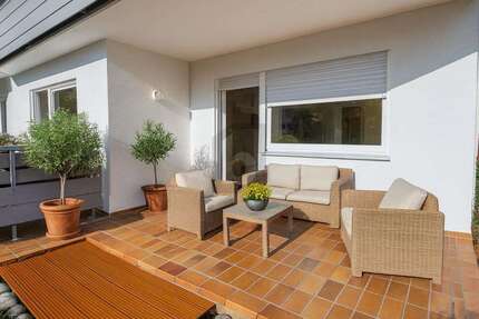 Wohnung Böblingen - 2.5 Zimmer, 71 m&sup2;, 245.000&euro; | Angebot:26633681