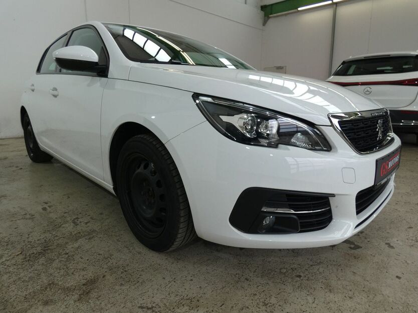 Peugeot 308 59.500 km 13.799 € Metzingen 72555