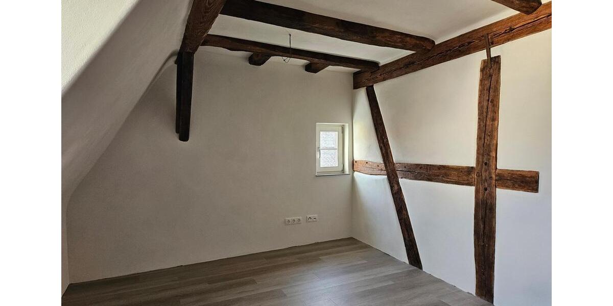 Maisonettenwohnung Mühlacker - 5 Zimmer, 128 m&sup2;, 1.350&euro; | Angebot:23765076