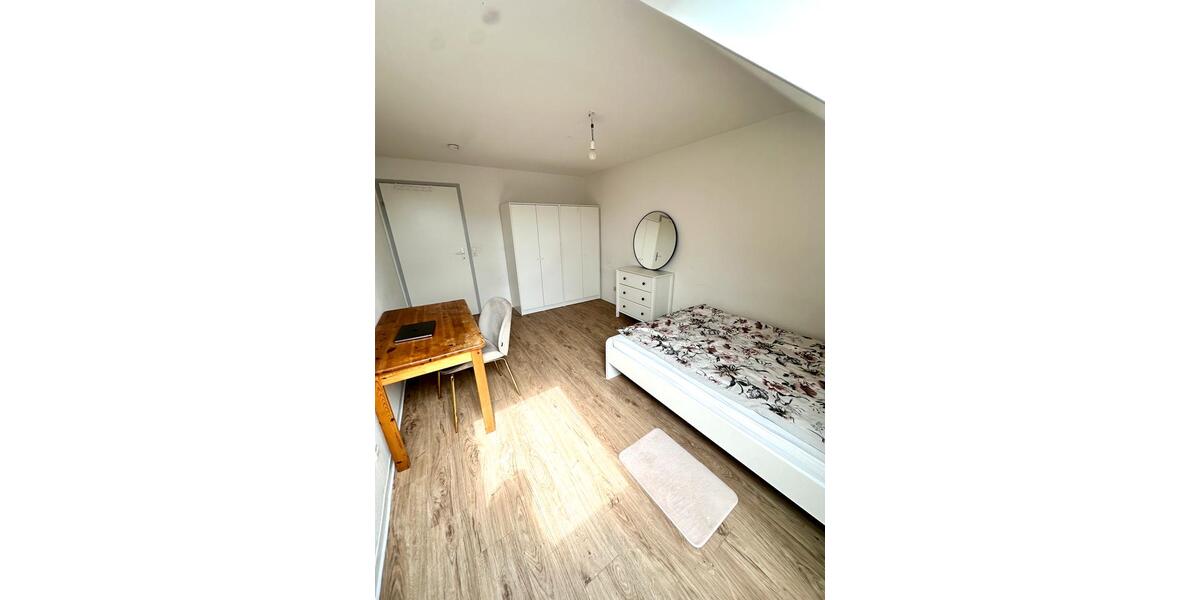 Dachgeschoßwohnung Filderstadt - 3 Zimmer, 78 m&sup2;, 319.000&euro; | Angebot:27185813