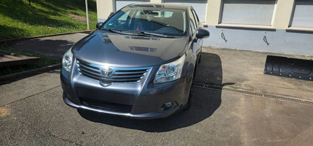 Avensis