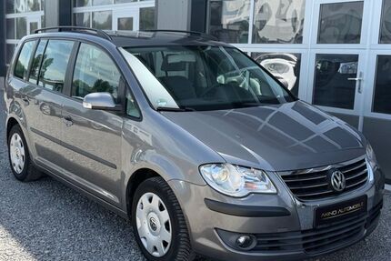 VW Touran 159.000 km 5.500 &euro; Gäufelden 71126