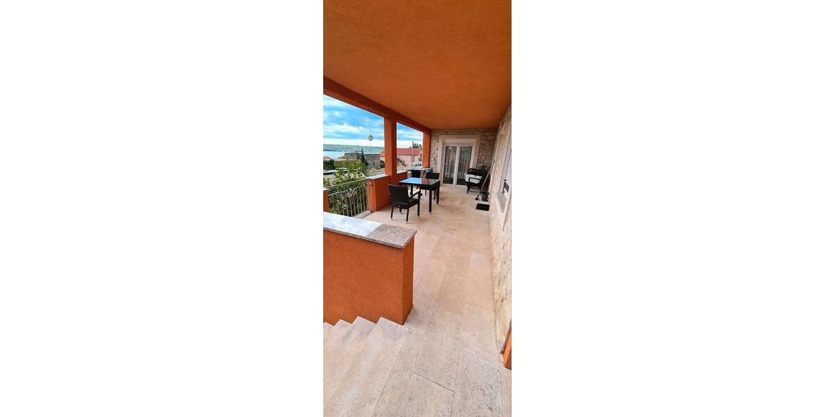 Einfamilienhaus Althengstett - 7 Zimmer, 220 m&sup2;, 420.000&euro; | Angebot:26835611