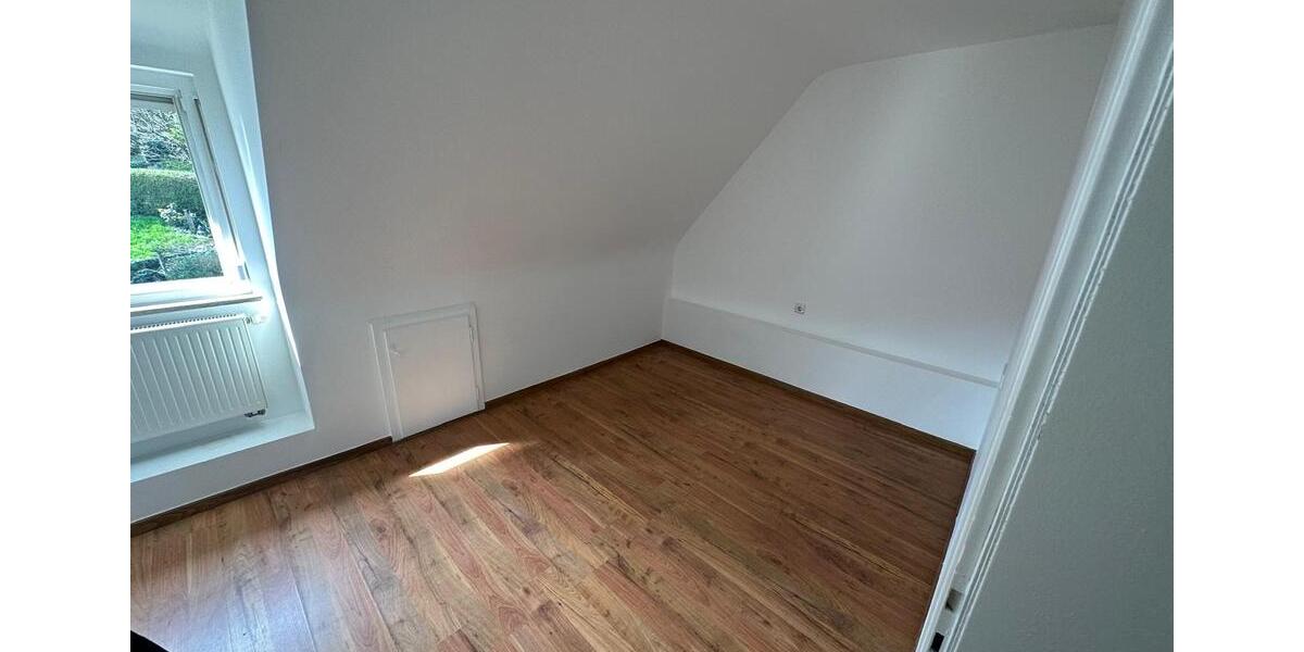 Maisonettenwohnung Esslingen am Neckar Brühl - 5 Zimmer, 125 m&sup2;, 1.650&euro; | Angebot:25843407
