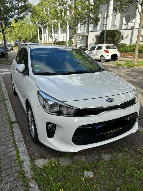 Kia Rio 68.000 km 11.600 € Reutlingen 72762