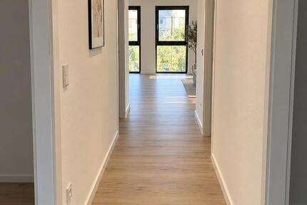 Wohnung Leonberg - 3 Zimmer, 70 m&sup2;, 1.355&euro; | Angebot:27564788